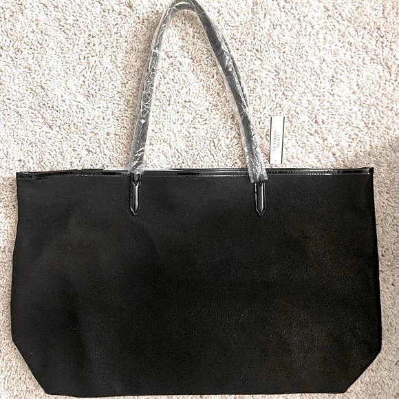 Victoria’s Secret Tote Set - Picture 3 of 8